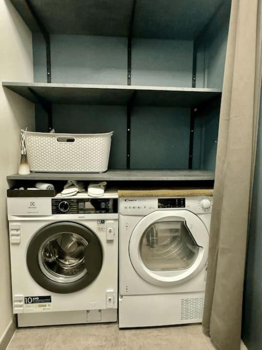 Le Poete - Confort - Parking Prive - Wifi Apartment *