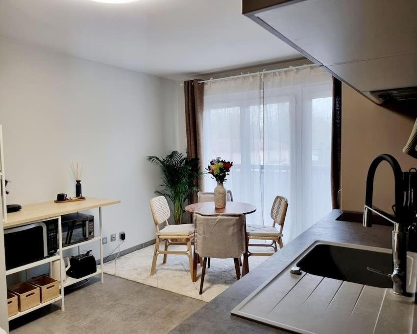 Apartment Le Poete - Confort - Parking Prive - Wifi Gradignan