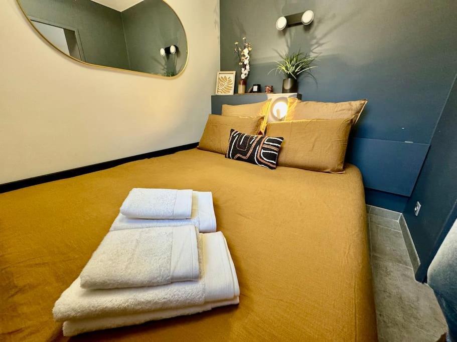 Le Poete - Confort - Parking Prive - Wifi Apartment